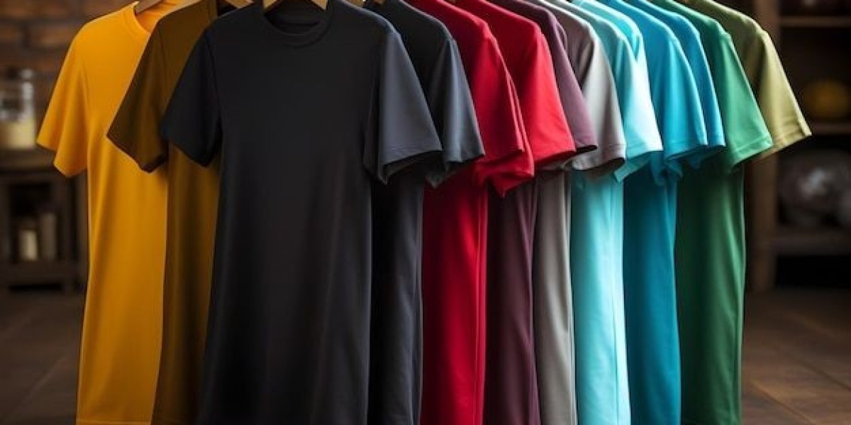 Why Choose Hoodies Manufacturers in Delhi for Your Clothing Business