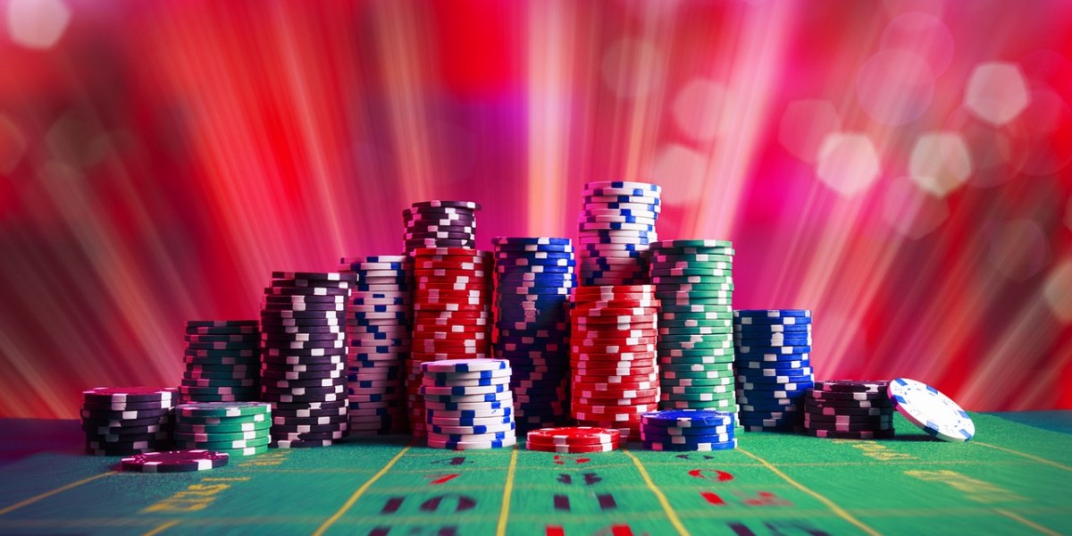 Exploring the Impact of Virtual and Augmented Reality on Online Casinos in 2025: Creating Immersive Gambling Experiences