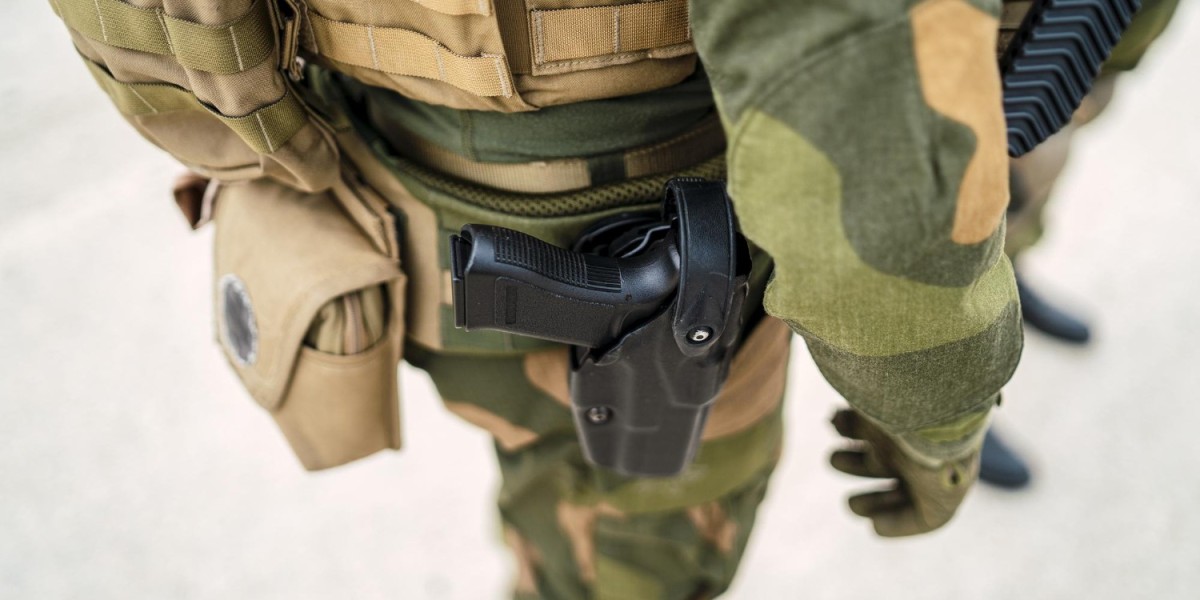 Guide to Choosing the Right Pistol Holster Leg Gear and Finding a Reliable Tactical Defence Store in South Africa