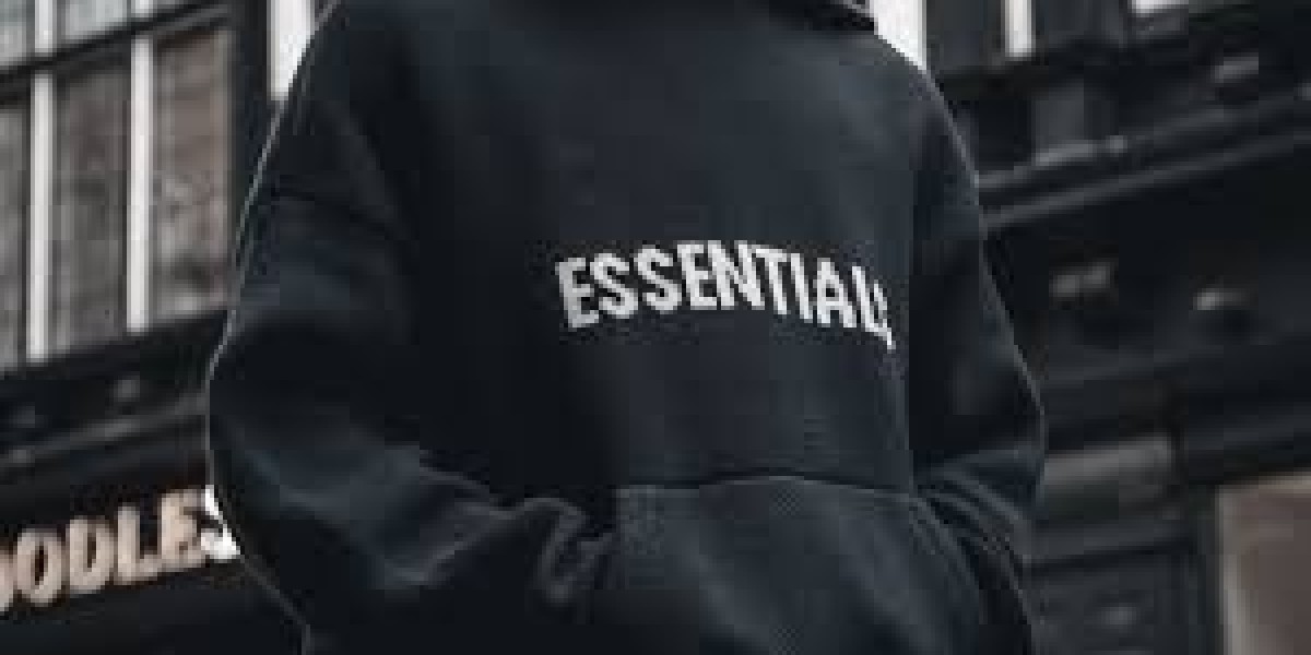 Essentials Hoodie: The Ultimate Blend of Comfort, Style, and Modern Streetwear Identity