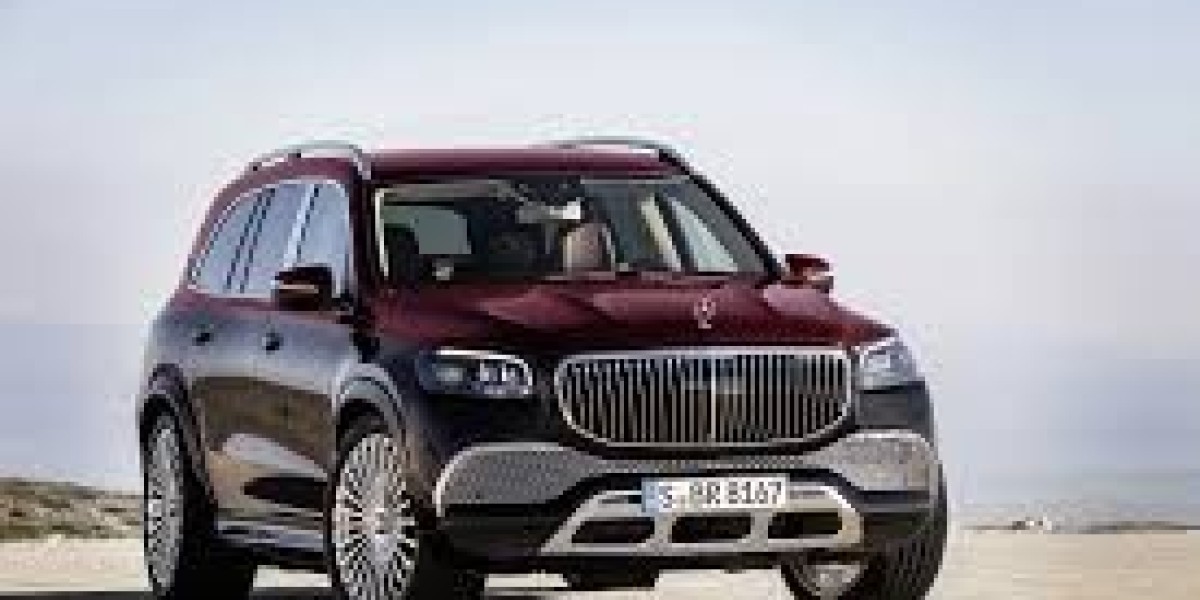Mercedes Maybach Chauffeur Service | 8Chauffeurs