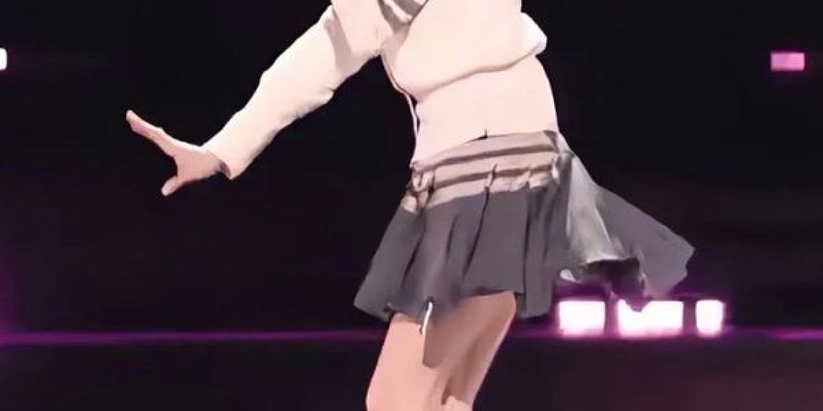 明星同款 | Thom Browne 經典條紋襯衫