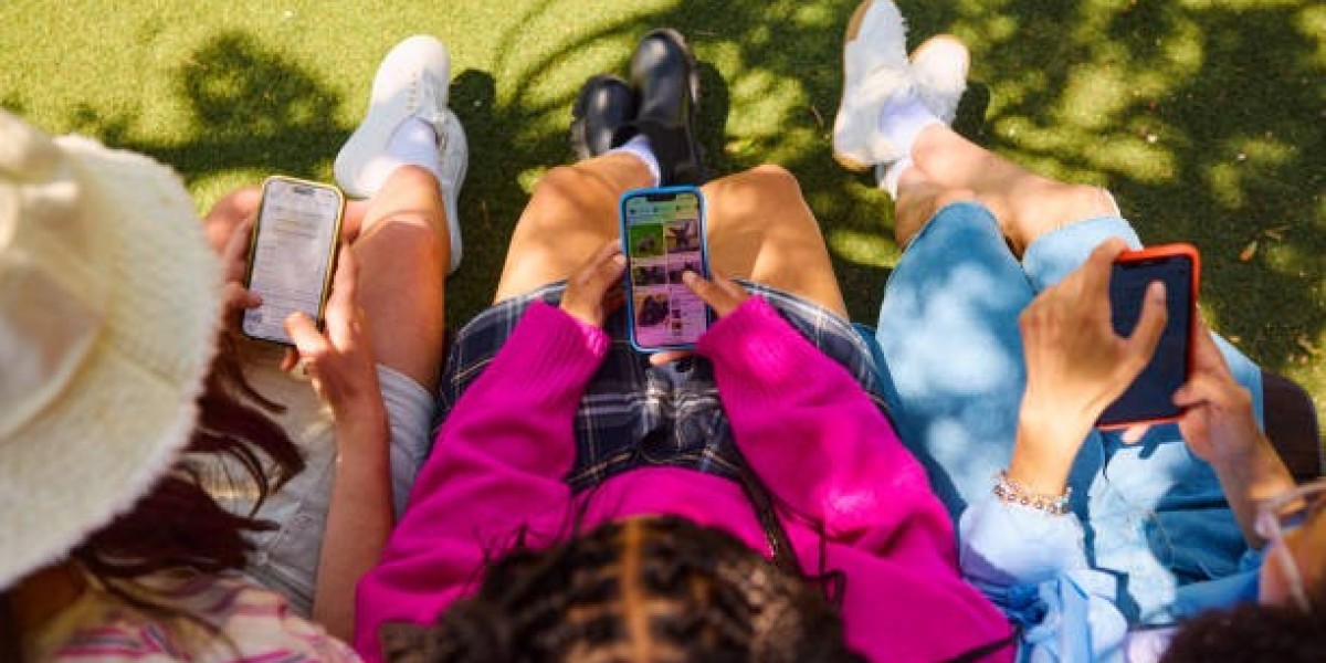 Inclusive Social Networking: Designing for Global, Diverse Communities