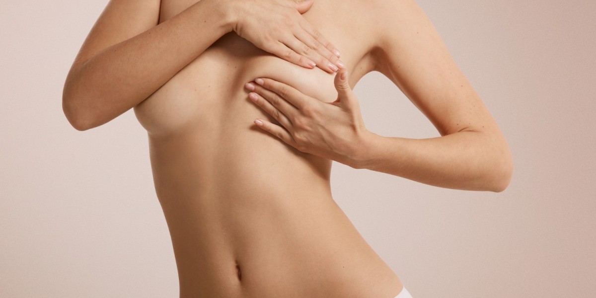 Breast Reduction Surgery in Delhi: Minimal-Scar Techniques for Best Results