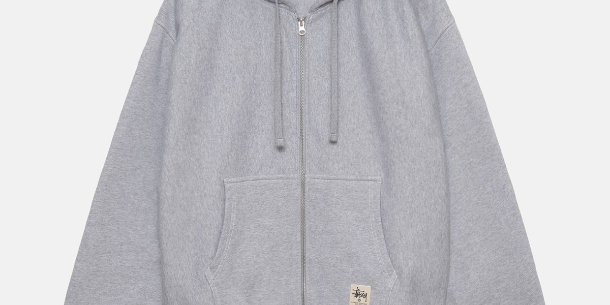 Stussy Fashion Looks Popular During New Year