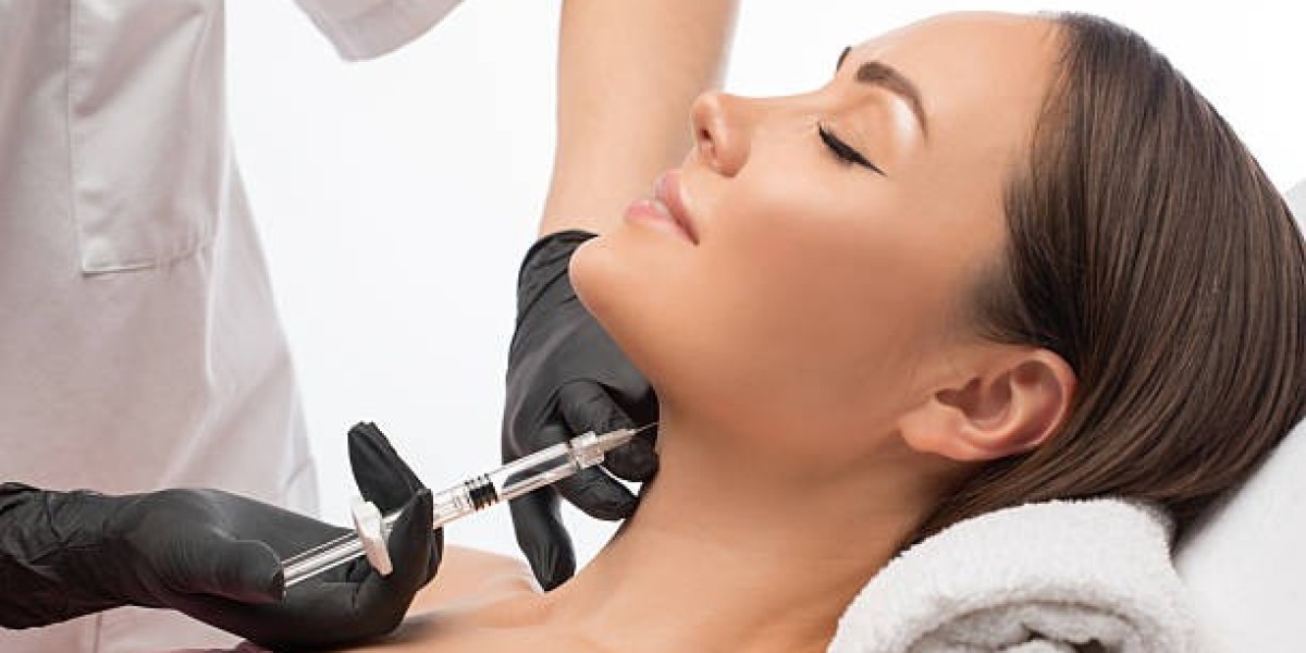 Double Chin Removal in Abu Dhabi: From Fat Reduction to Structural Definition