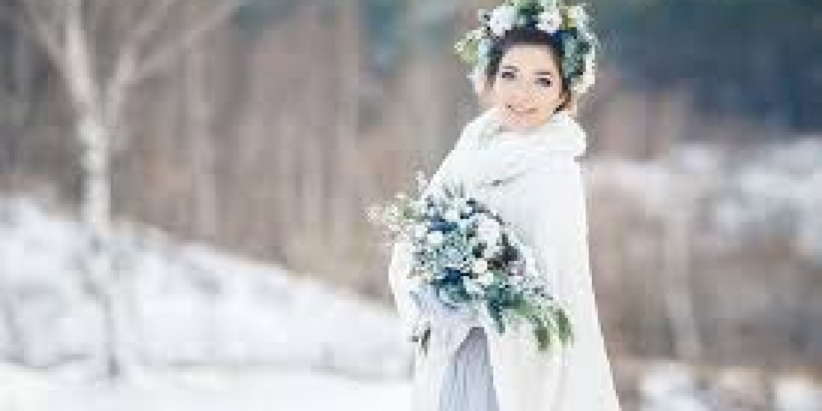 Winter Wedding: Crafting a Magical Celebration in the Season of Sparkle