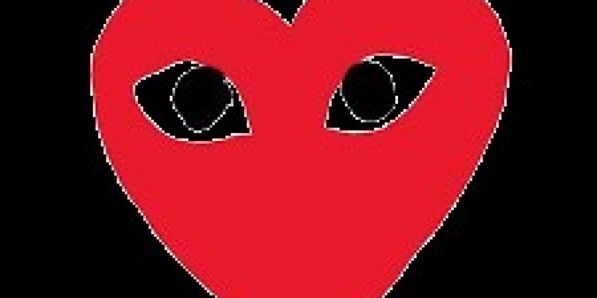 Comme des Garçons: The Avant-Garde Fashion Icon