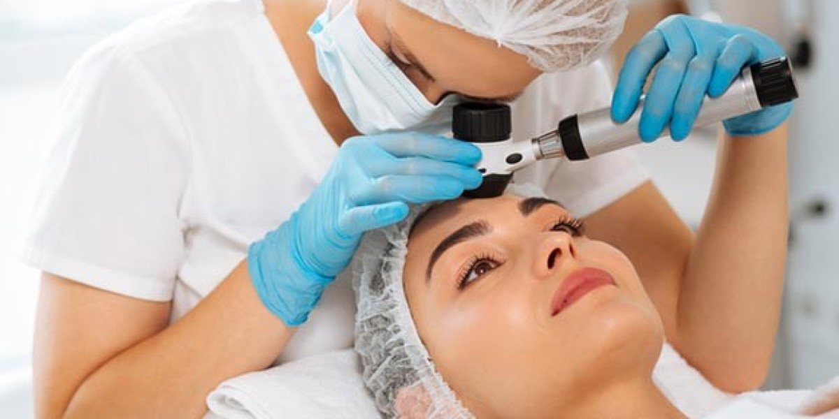 The Secret to Clear Skin Starts with the Best Dermatologist