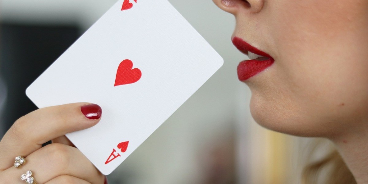 The Rise of Gamified Gambling: Exploring the Intersection of Online Casinos and eSports Engagement in 2025