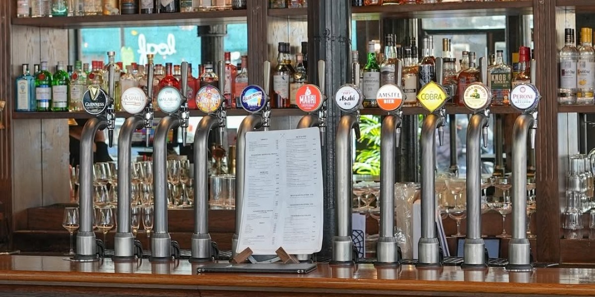 Best Chique Pub in Portobello Market for Meaningful Social Experiences