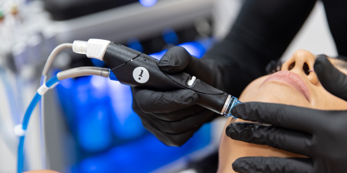 Hydrafacial in Dubai Brings Transformative Glow and Radiance